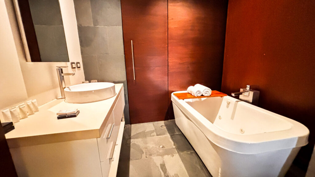 habitacion superior loft bth hotel san borja 3